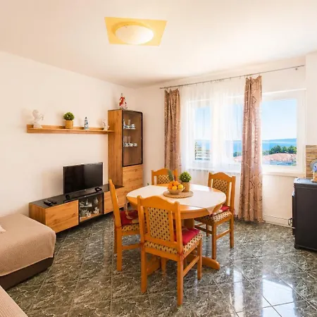 Andelo I Ruzica Apartment Mundanije