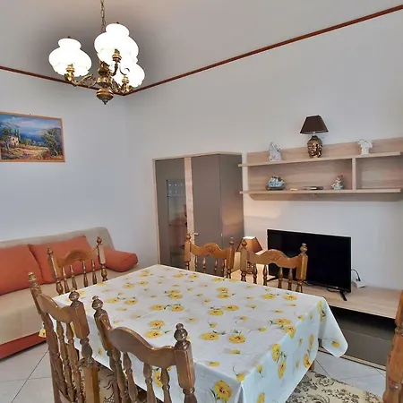 Andelo I Ruzica Apartment