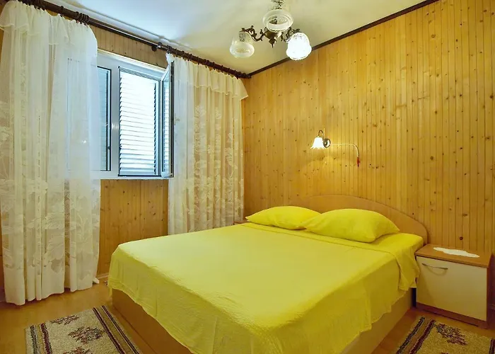 Andelo I Ruzica Apartment *